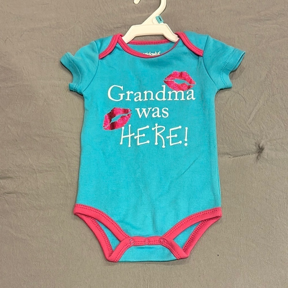 Baby onesie - Blue and Pink Bodysuit 3-6 months